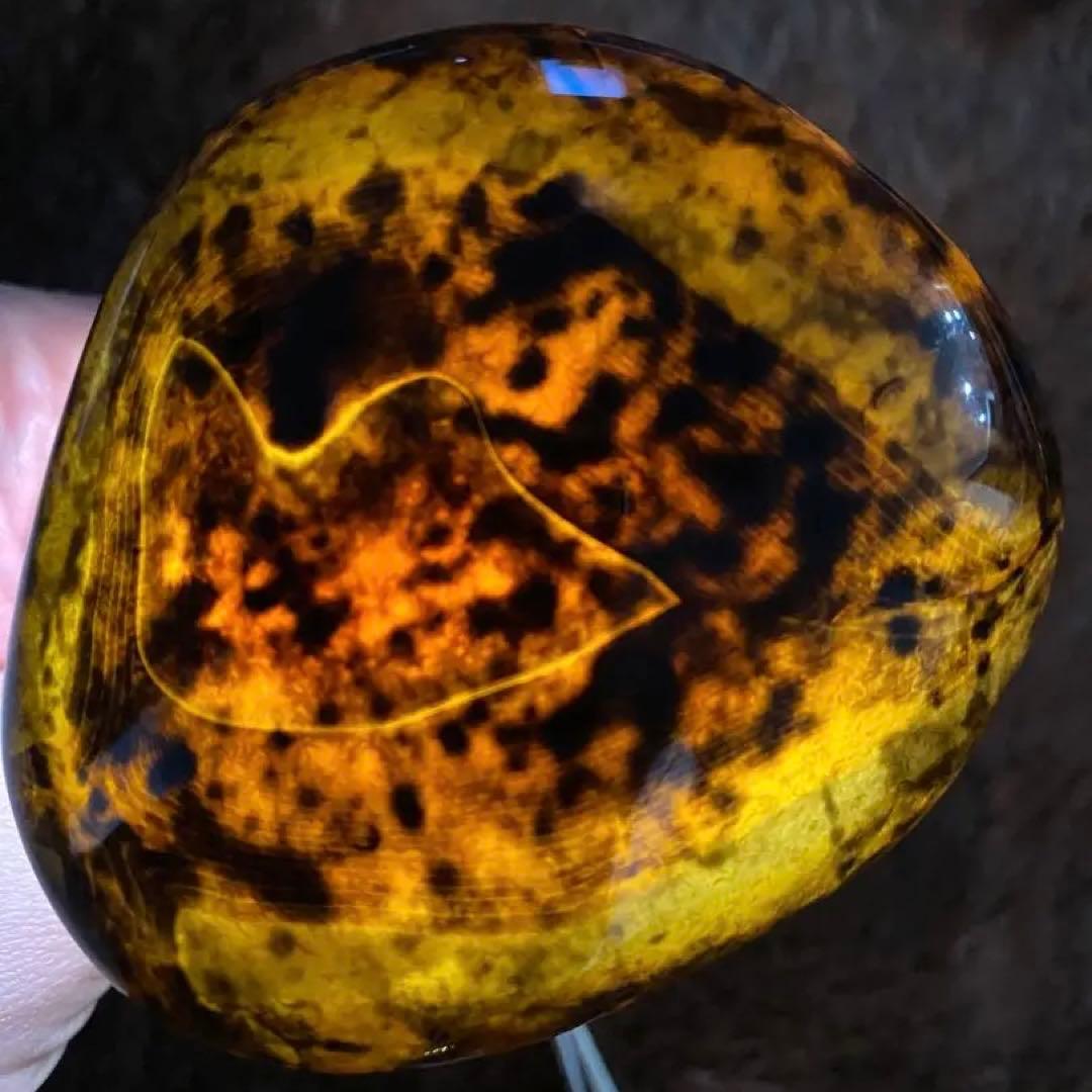 サードニクス　マダガスカル産 縞瑪瑙　天然　原石 うさぎ　縁起物 207g