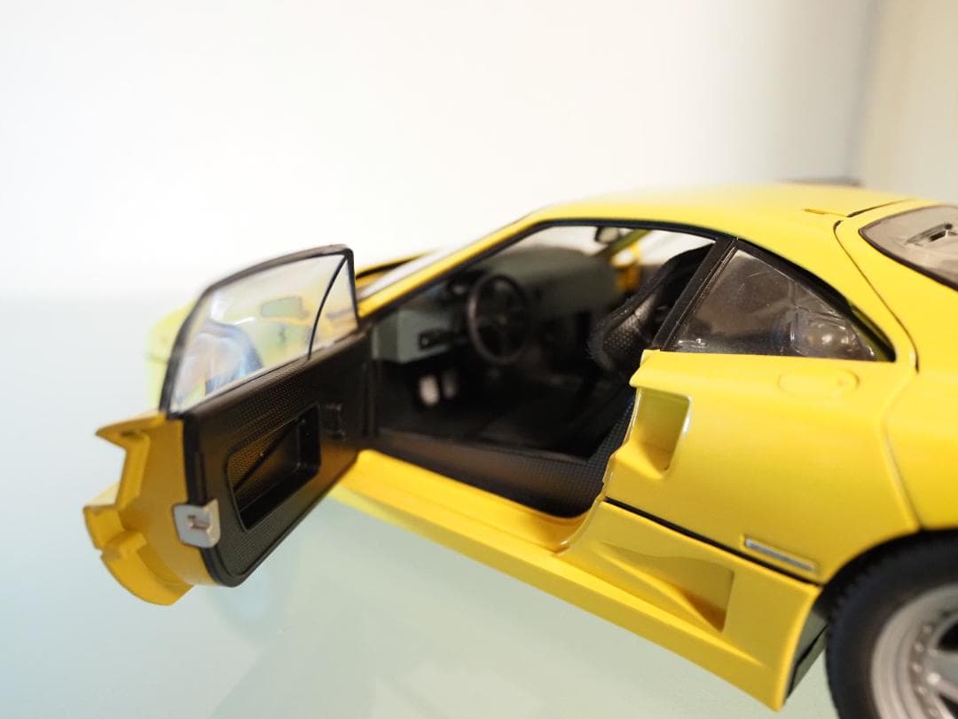 AUTOart 1/18 Ferrari F40イエロー旧ダイキャスト開閉モデル - メルカリ