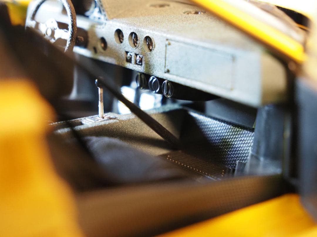 AUTOart 1/18 Ferrari F40イエロー旧ダイキャスト開閉モデル - メルカリ