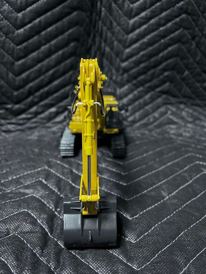 KOMATSU コマツミニチュア　pc900LC-11 1/50スケール