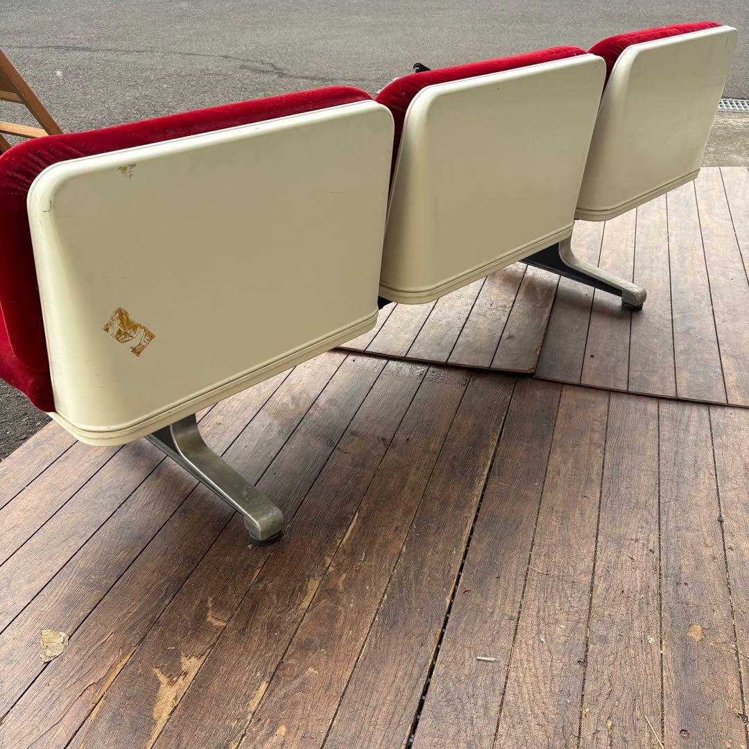 昭和レトロ オカムラ 3人掛け ベンチシート 赤 ベロア 待合椅子 ロビー