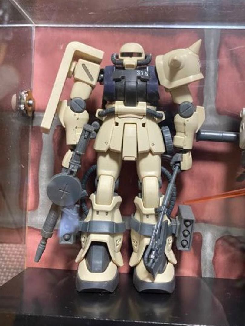 ガンプラ(HG)6体 素人の素組み 自作ケース付き