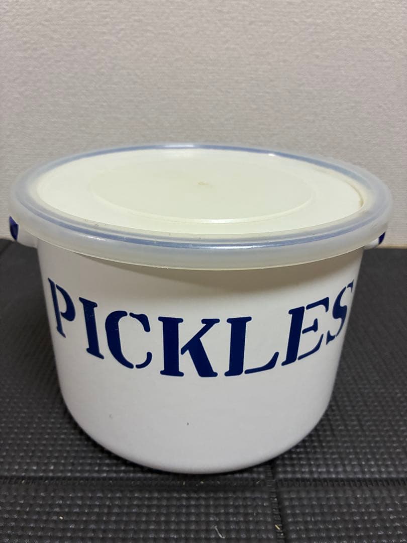 カントリー雑貨　ホーロー容器　保存容器　 入れ子　3点　セット