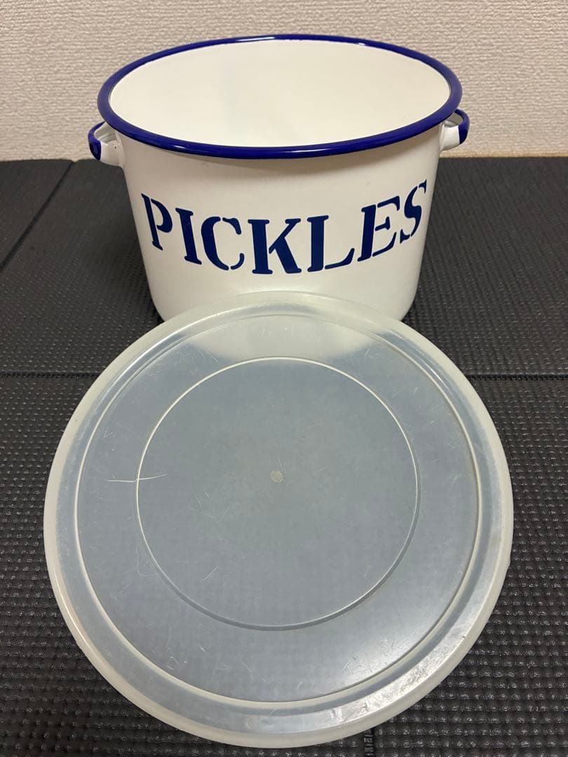 カントリー雑貨　ホーロー容器　保存容器　 入れ子　3点　セット