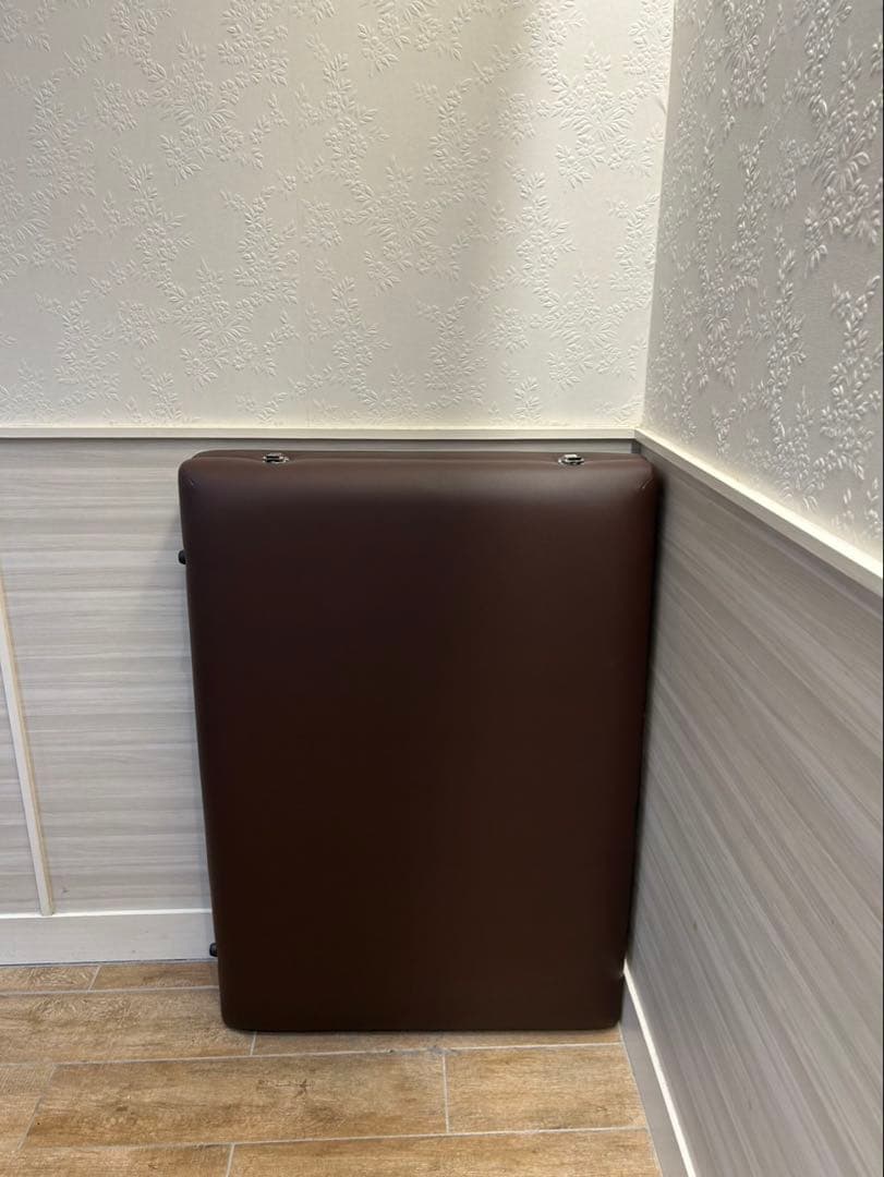 折りたたみベッド ブラウン 185cm x 70cm マッサージベット　ベット