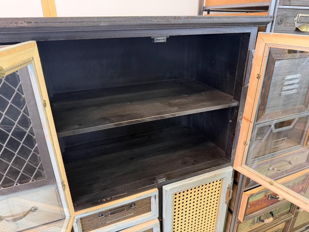 インダストリアル　キャビネット　マルチラック　リビングボード　レトロ　ラック　棚