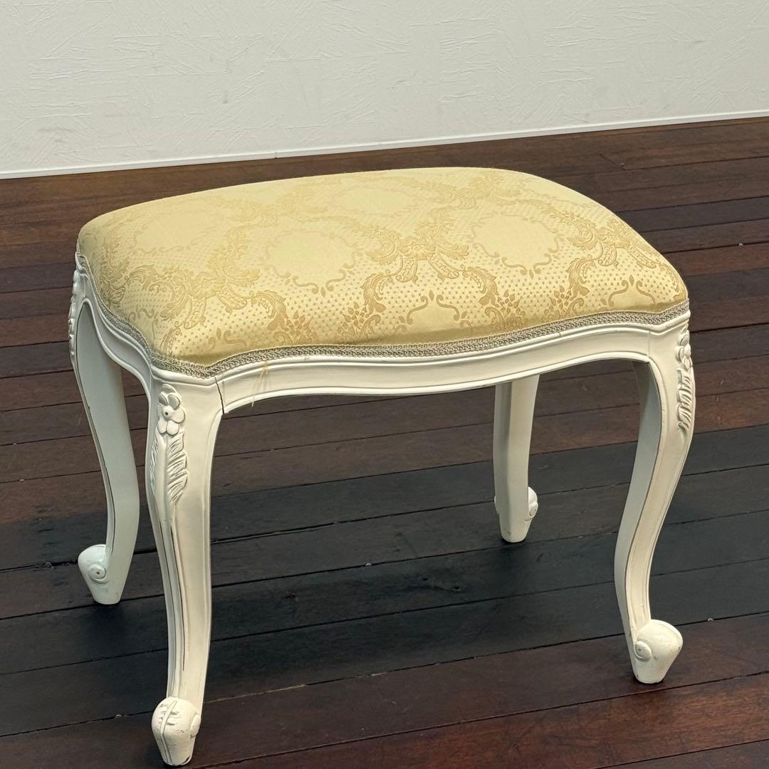 H112K62m クロシオ フランシスカ 猫脚 スツール