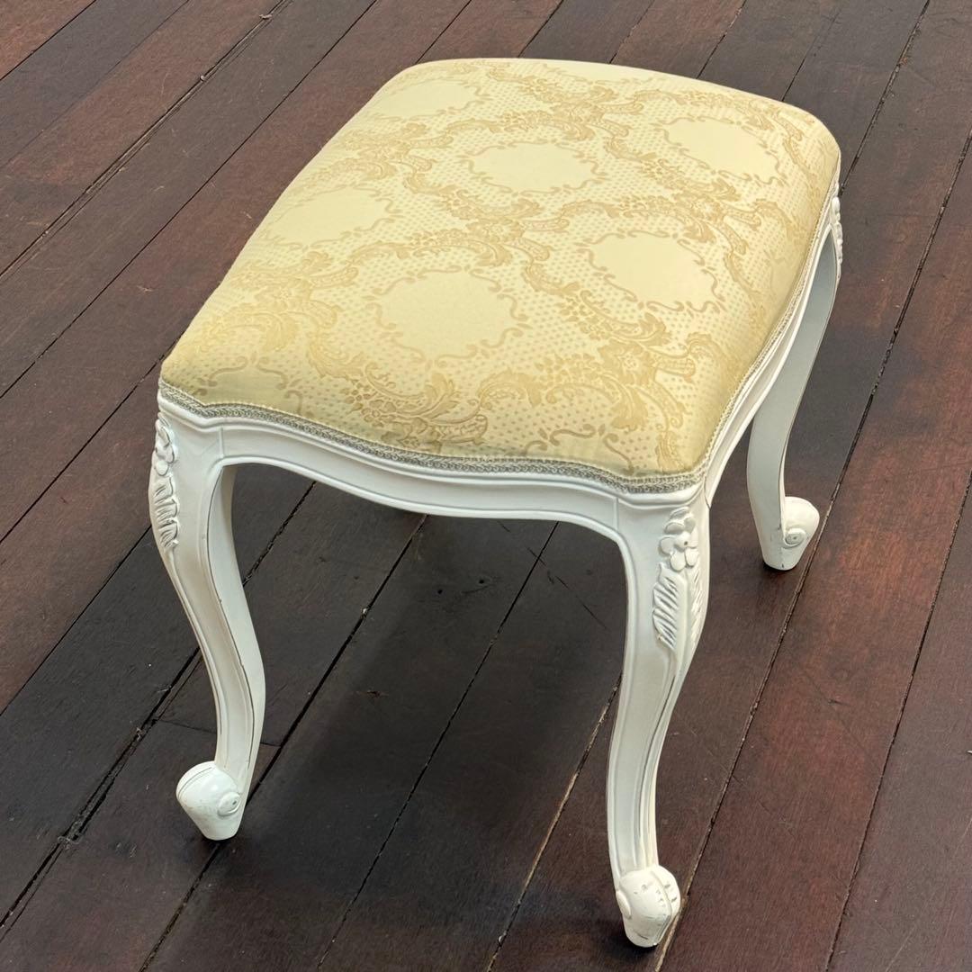 H112K62m クロシオ フランシスカ 猫脚 スツール