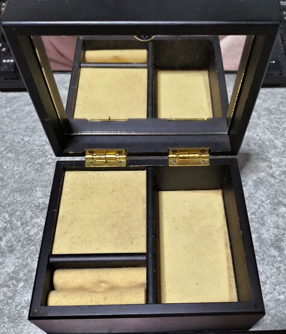 九頭龍師　鏡付き小物ジュエル入れ(オルゴール付き)