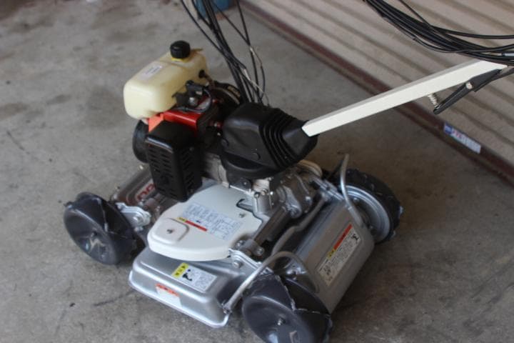 ちゃんマンさん専用草刈機　オーレック　スパイダーモアー　SP850A