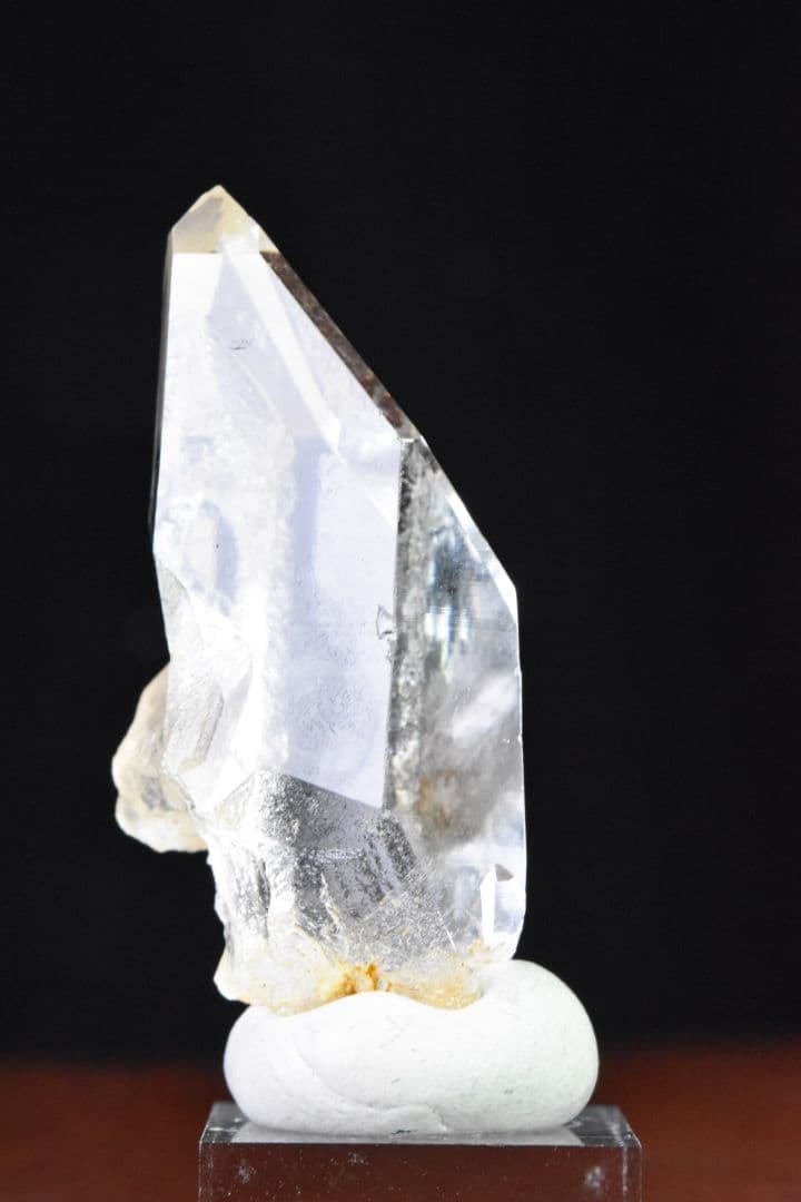 ガネーシュヒマール ラパ産 貫入水晶