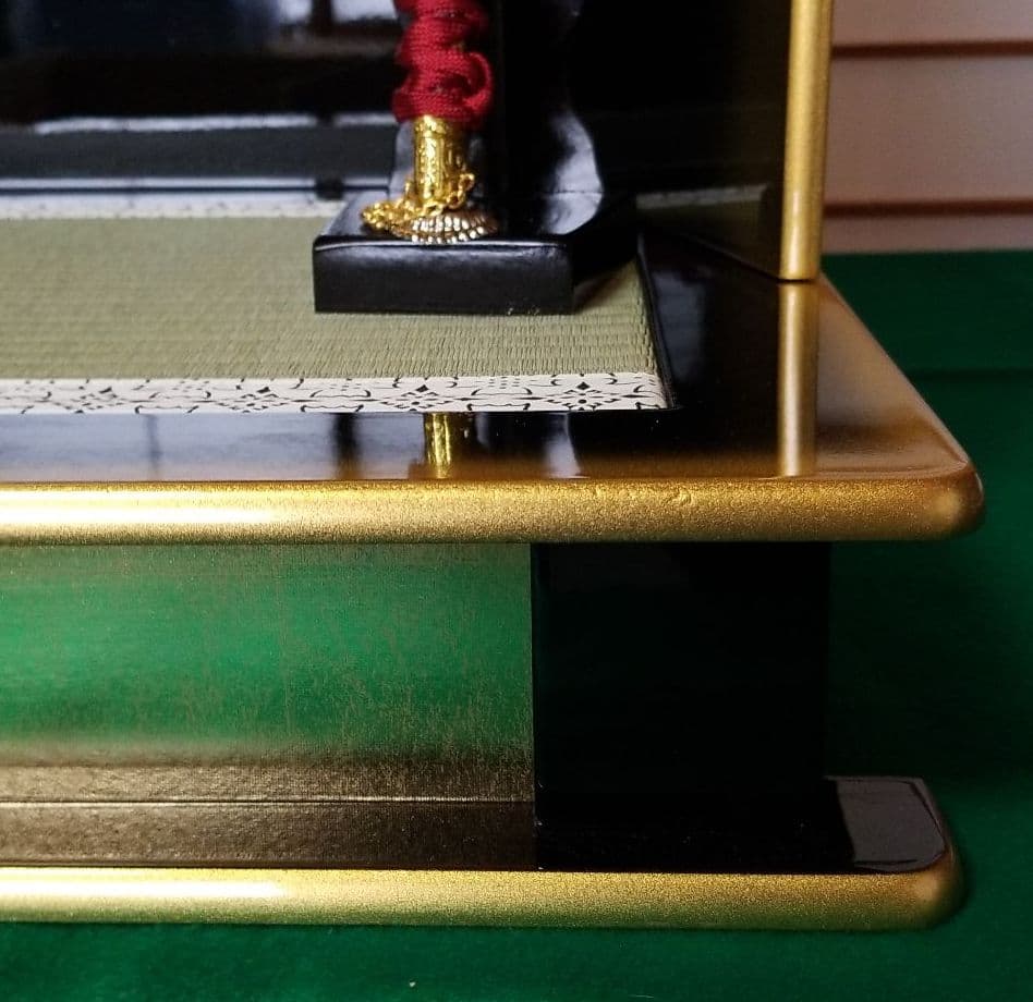 五月人形　新型金箔と松　15号