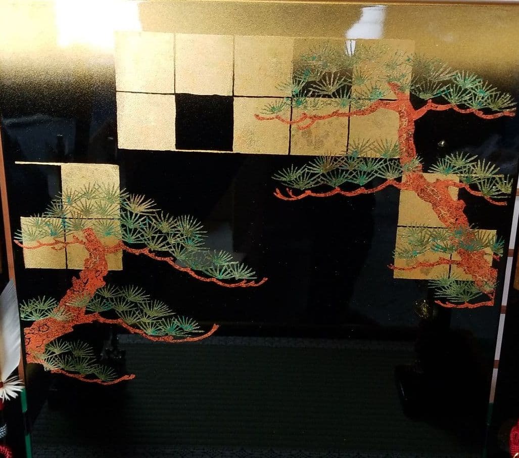 五月人形　新型金箔と松　15号