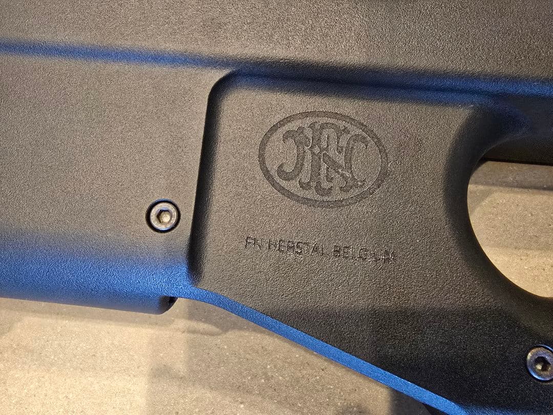 P90 GBBRカスタムガスガン