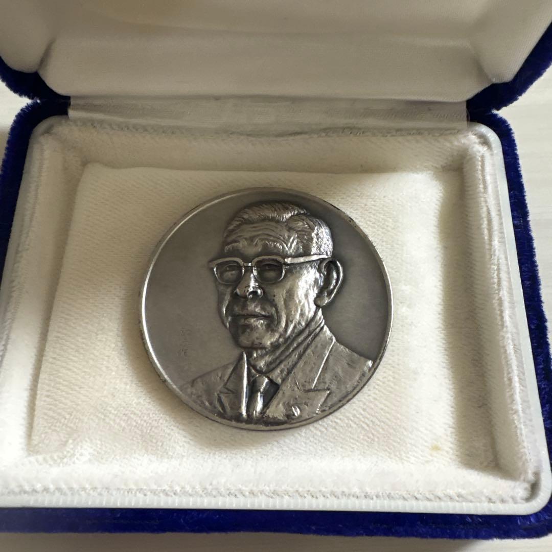 【純銀製】32.3g！松下電器産業/松下幸之助記念銀貨 純銀刻印有りSv1000