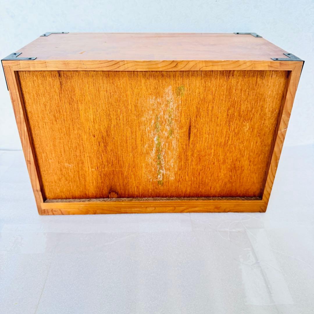 美品 天然木 小箪笥 3段 卓上収納 内装・縁起の良い赤 時代家具 アンティーク