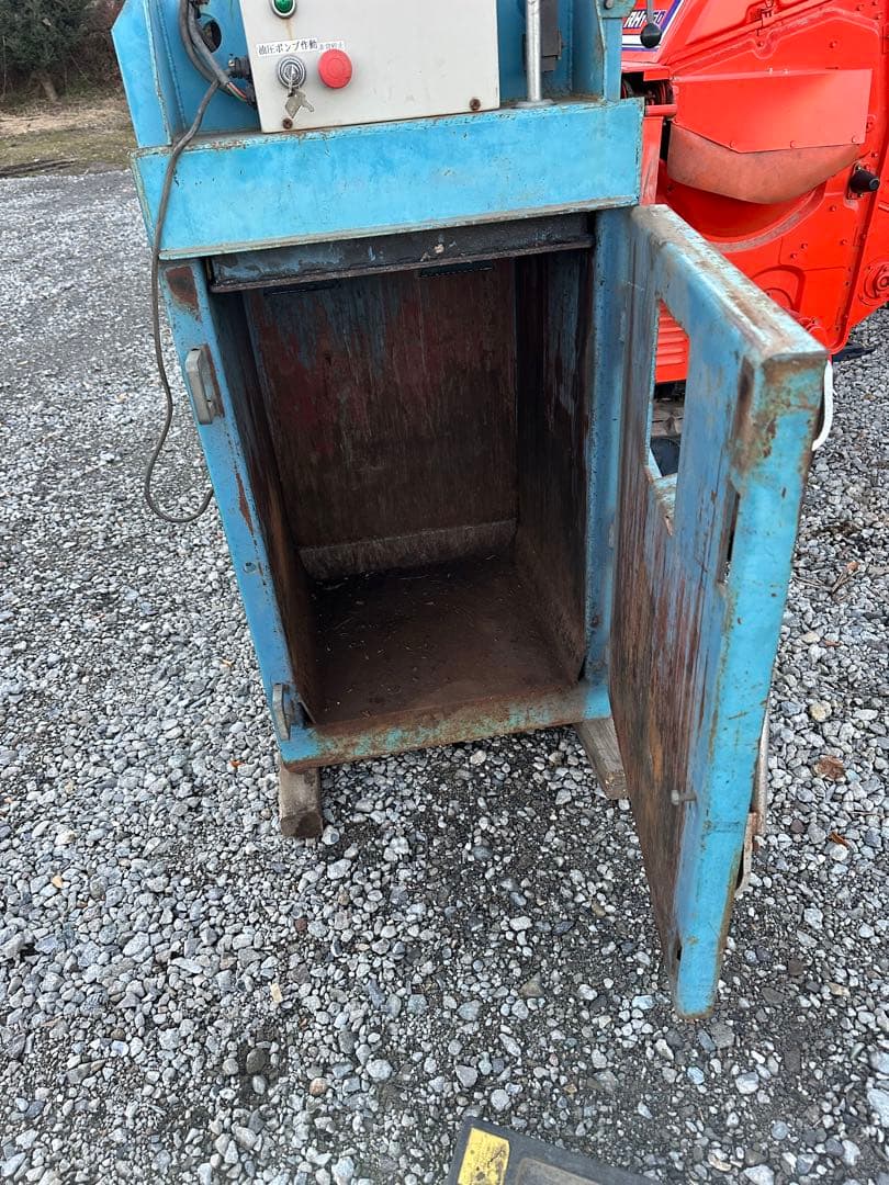 中古。プレスキー　圧縮減容梱包機 CP-10T