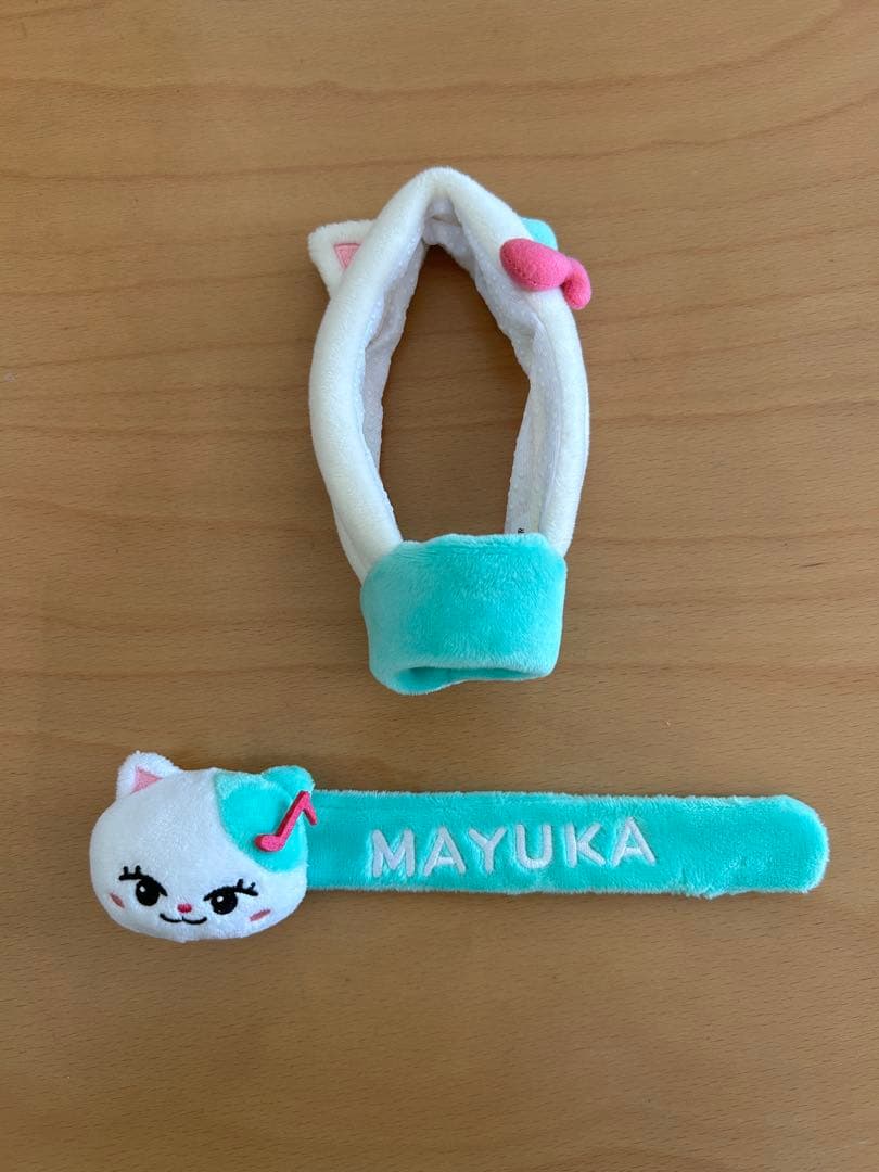 NiziU マユカ ペンライトカバー パッチンバンド - メルカリ
