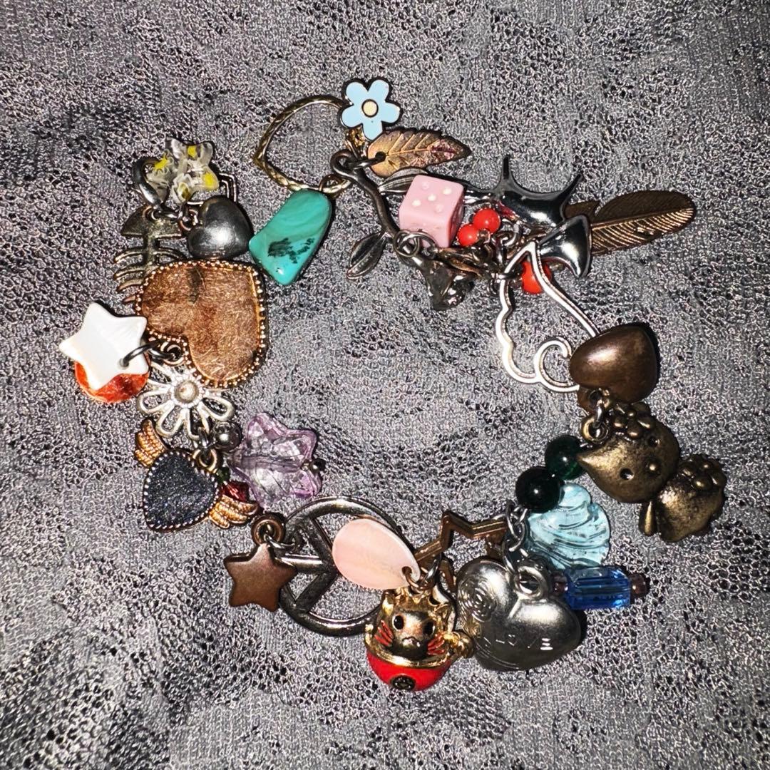 Marland Backus チャームブレスレット