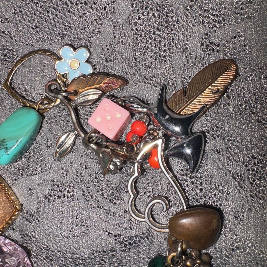 Marland Backus チャームブレスレット