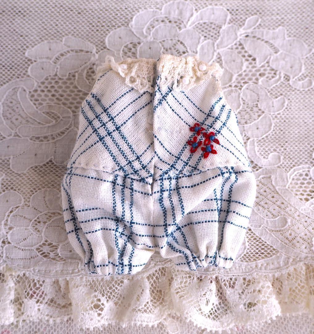 も*ね様 ミニフラワー刺しゅうロンパースセット cocoriang kumuku