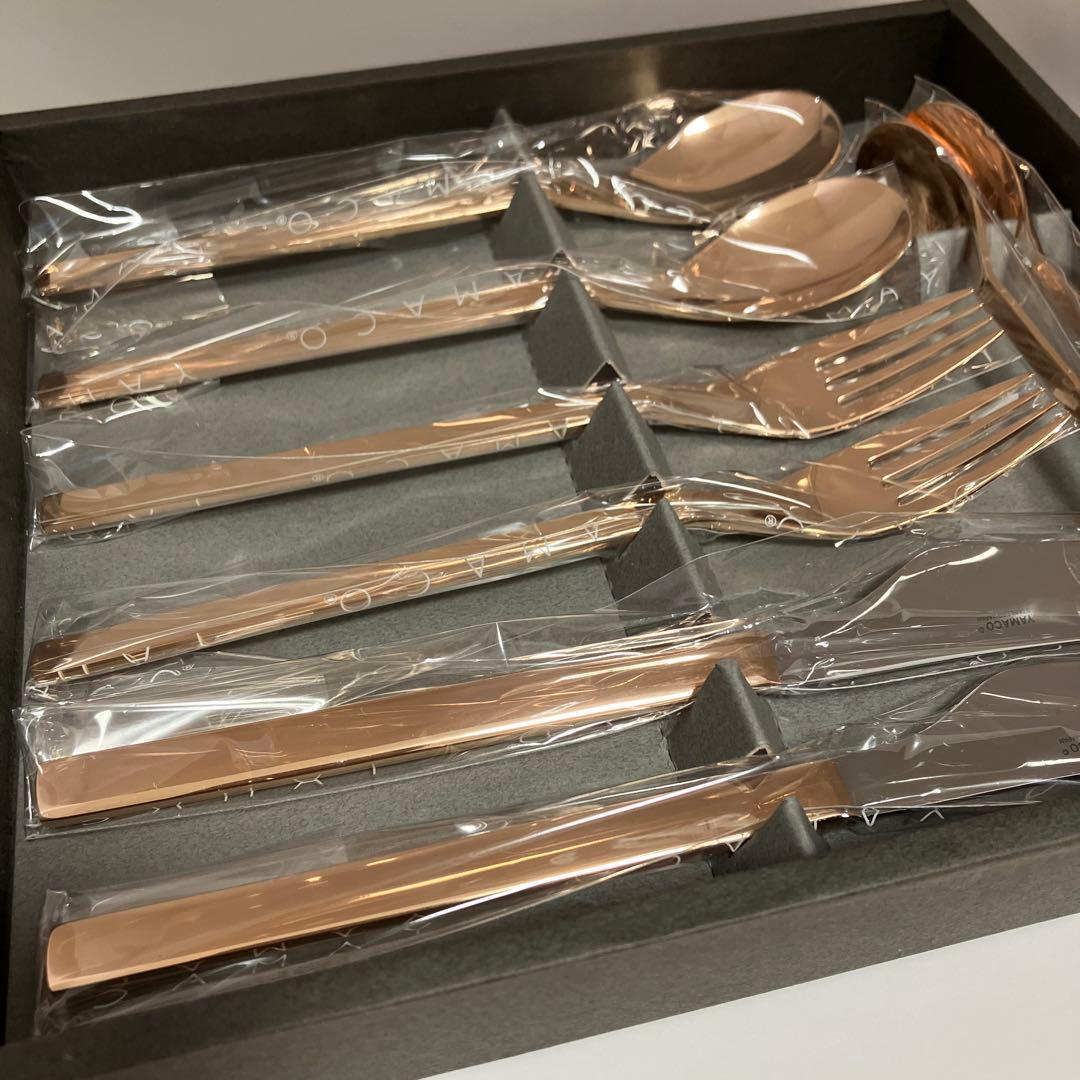 未使用★YAMACO ピンクゴールド カトラリーセット'8pcs