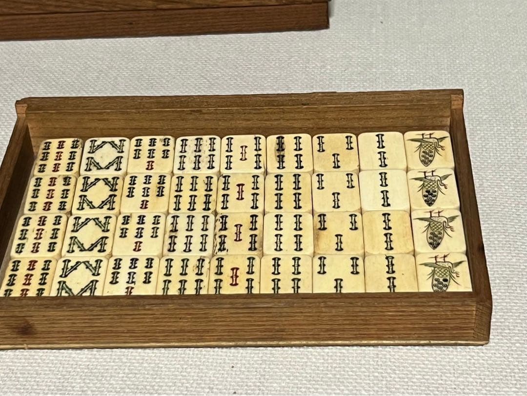 麻雀牌　背竹牌 天然素材　木箱