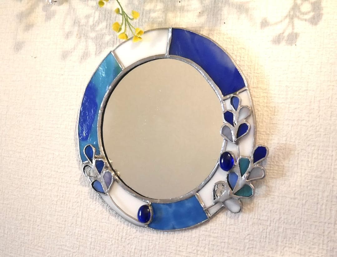 ✴︎:.ラベンダーの壁掛け鏡♪　ステンドグラス鏡