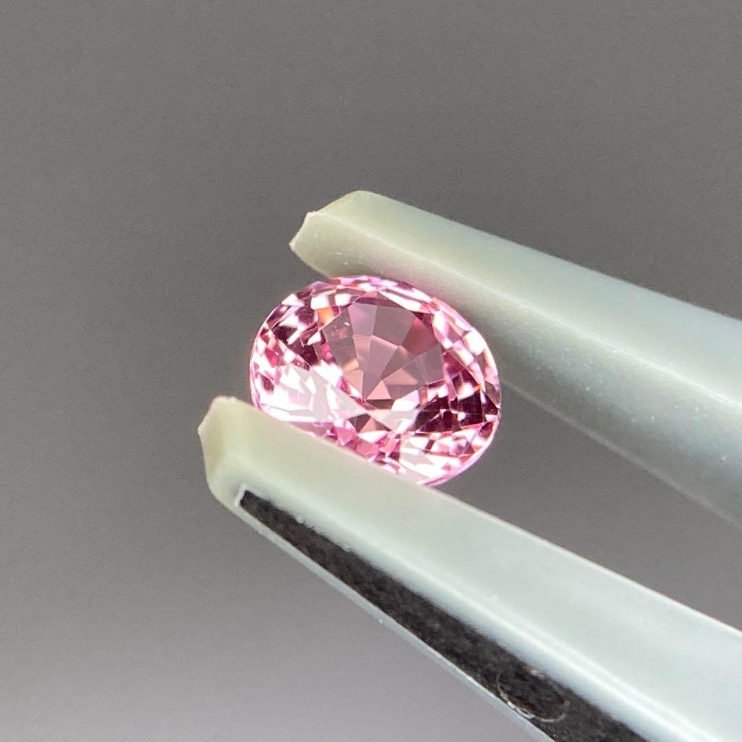 (418)鑑付　非加熱　パパラチアサファイア　ルース　0.424ct