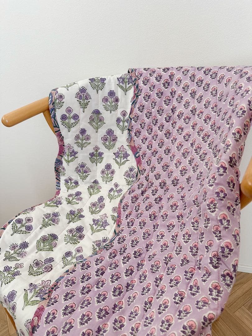 ブロックプリント　うねうねキルトブランケット　ホワイト×パープル