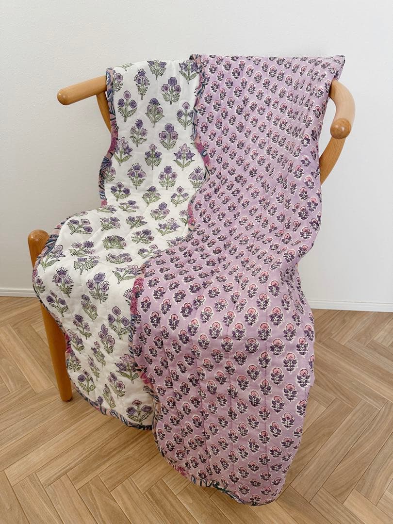 ブロックプリント　うねうねキルトブランケット　ホワイト×パープル