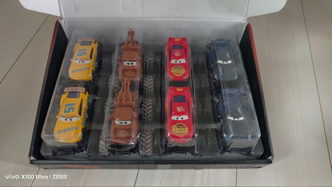 【大特価】 カーズ モンスタートラック 8台セット ラミレス メーター ストーム