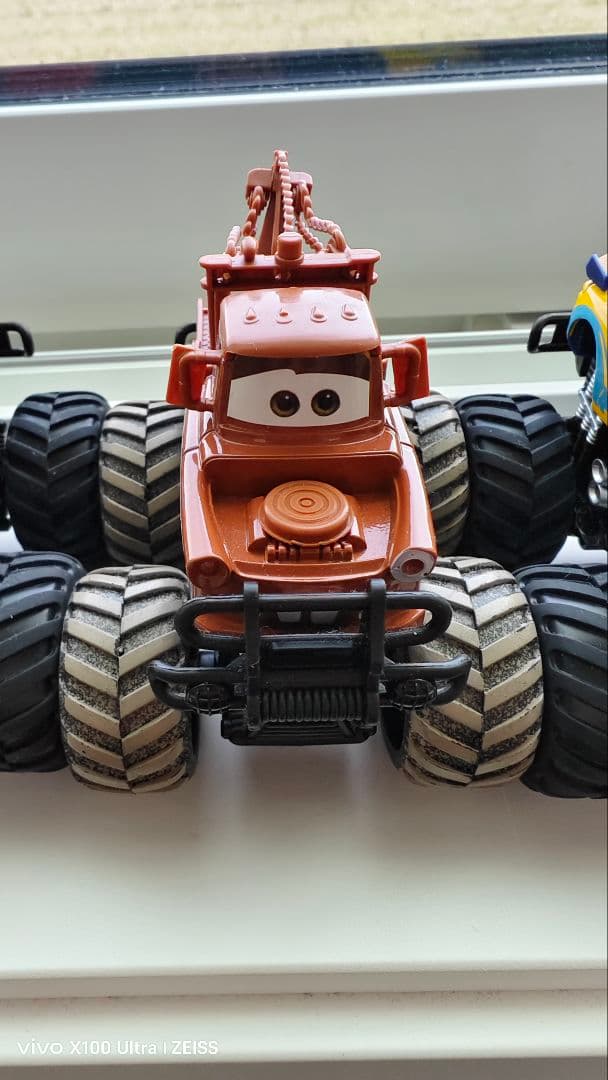 【大特価】 カーズ モンスタートラック 8台セット ラミレス メーター ストーム