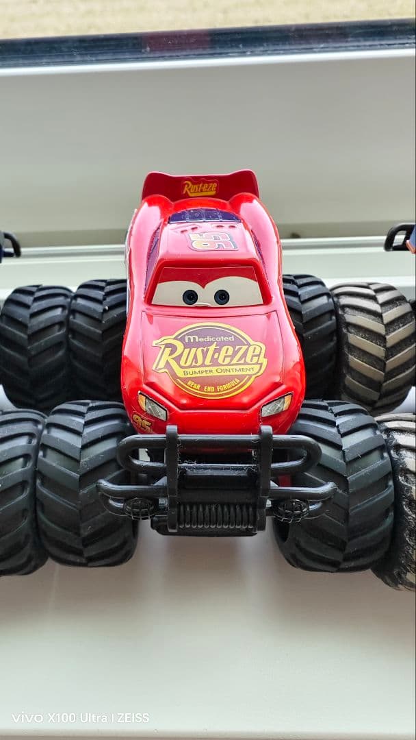 【大特価】 カーズ モンスタートラック 8台セット ラミレス メーター ストーム