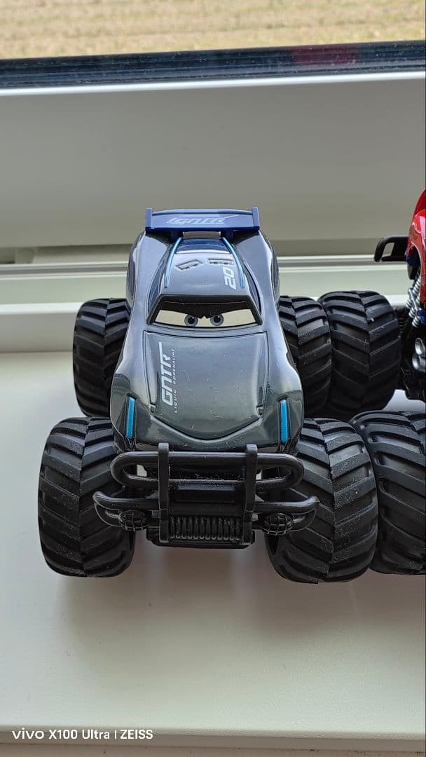 【大特価】 カーズ モンスタートラック 8台セット ラミレス メーター ストーム