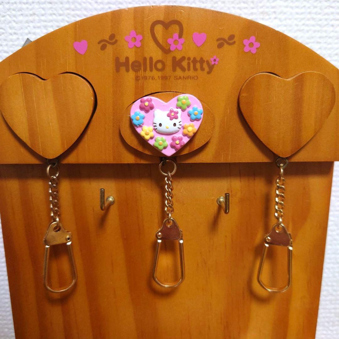 サンリオ ハローキティ 木製ラック 壁掛け 収納 レトロ