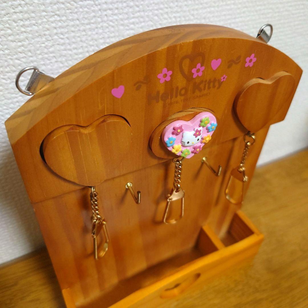 サンリオ ハローキティ 木製ラック 壁掛け 収納 レトロ