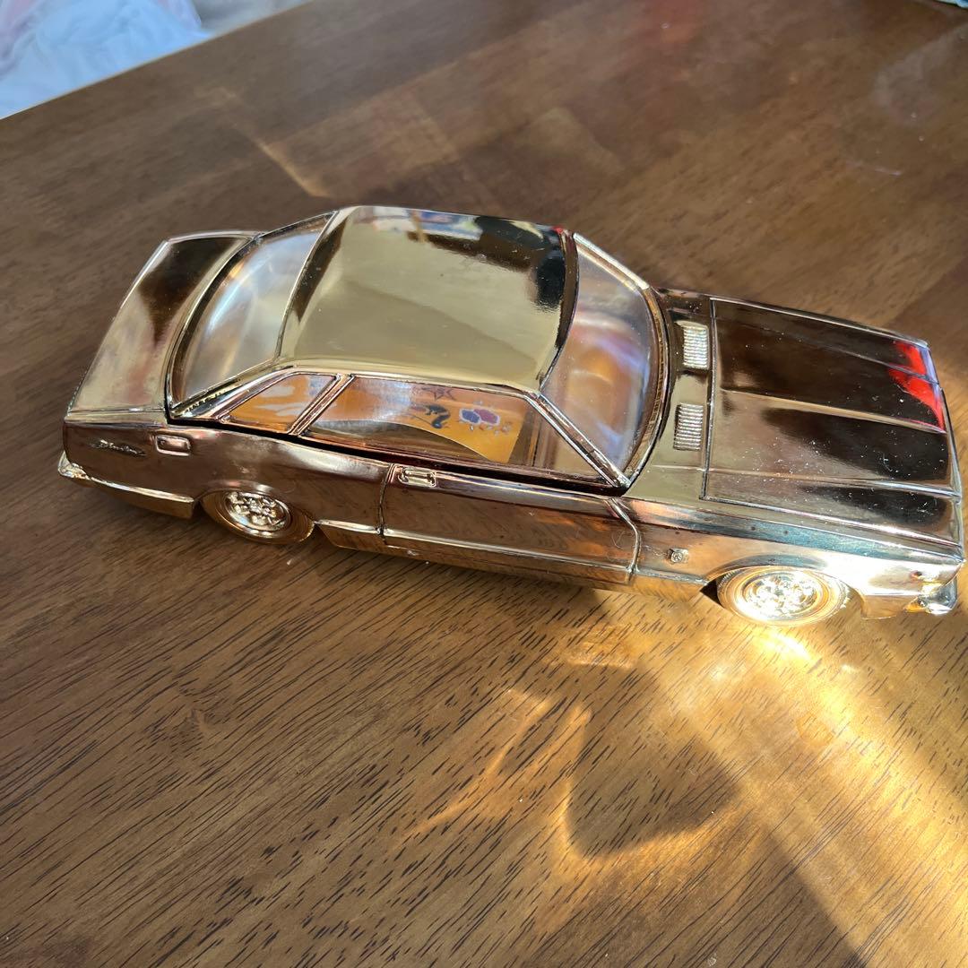 ゴールドクラシックカーオルゴール