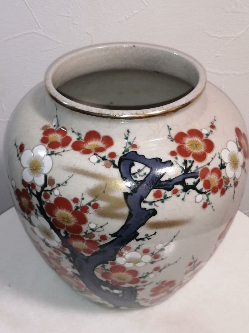 九谷 紅白梅図 金彩 花瓶 壺 - メルカリ