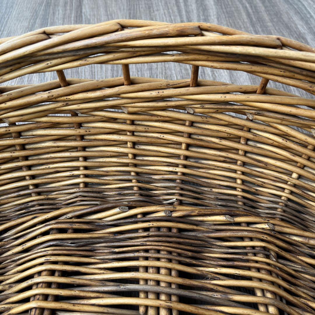 ドイツ製　籐製楕円形バスケット 中型 ナチュラルブラウン