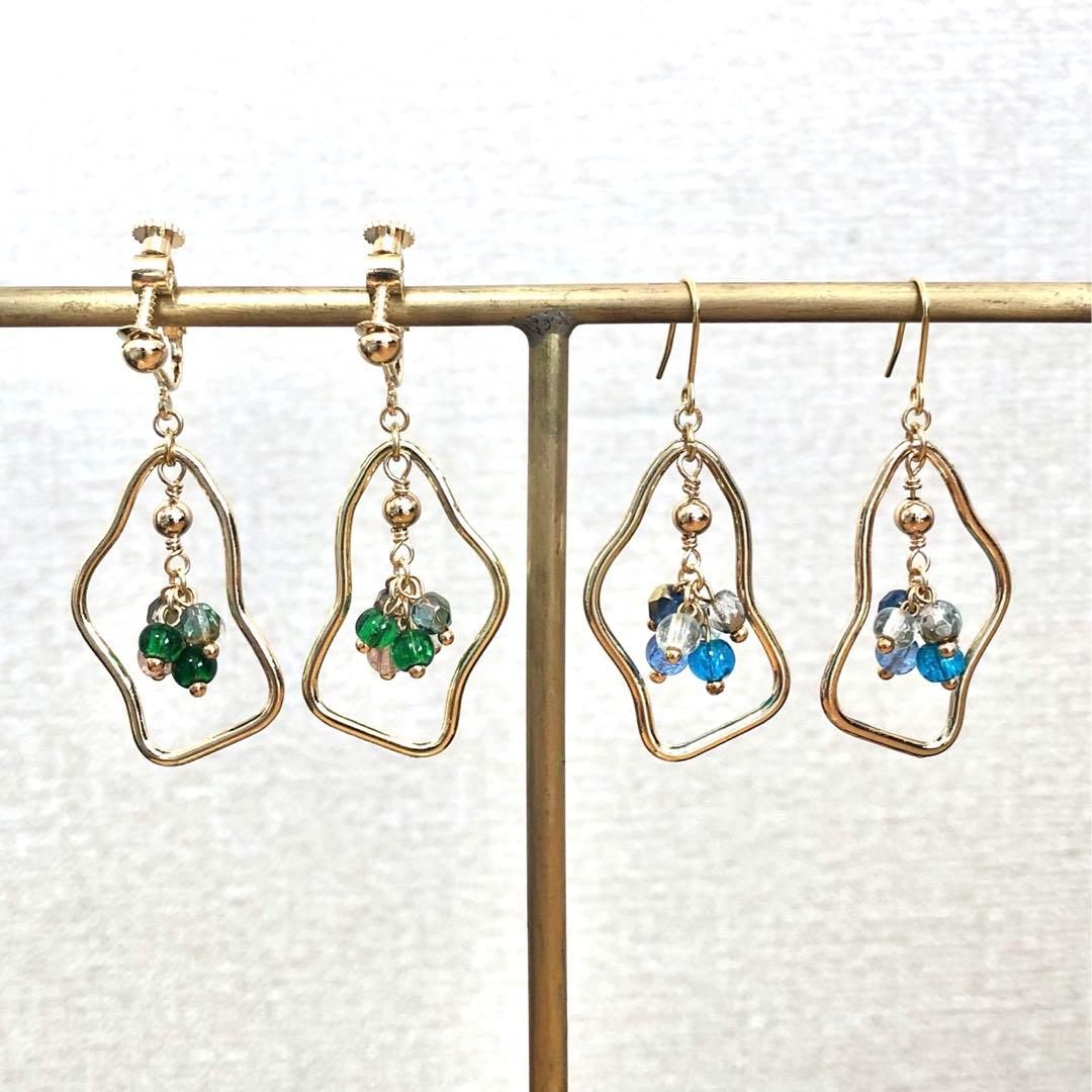 【645】ガラス ビーズ ブルー チェコビーズ フープ ピアス ハンドメイド