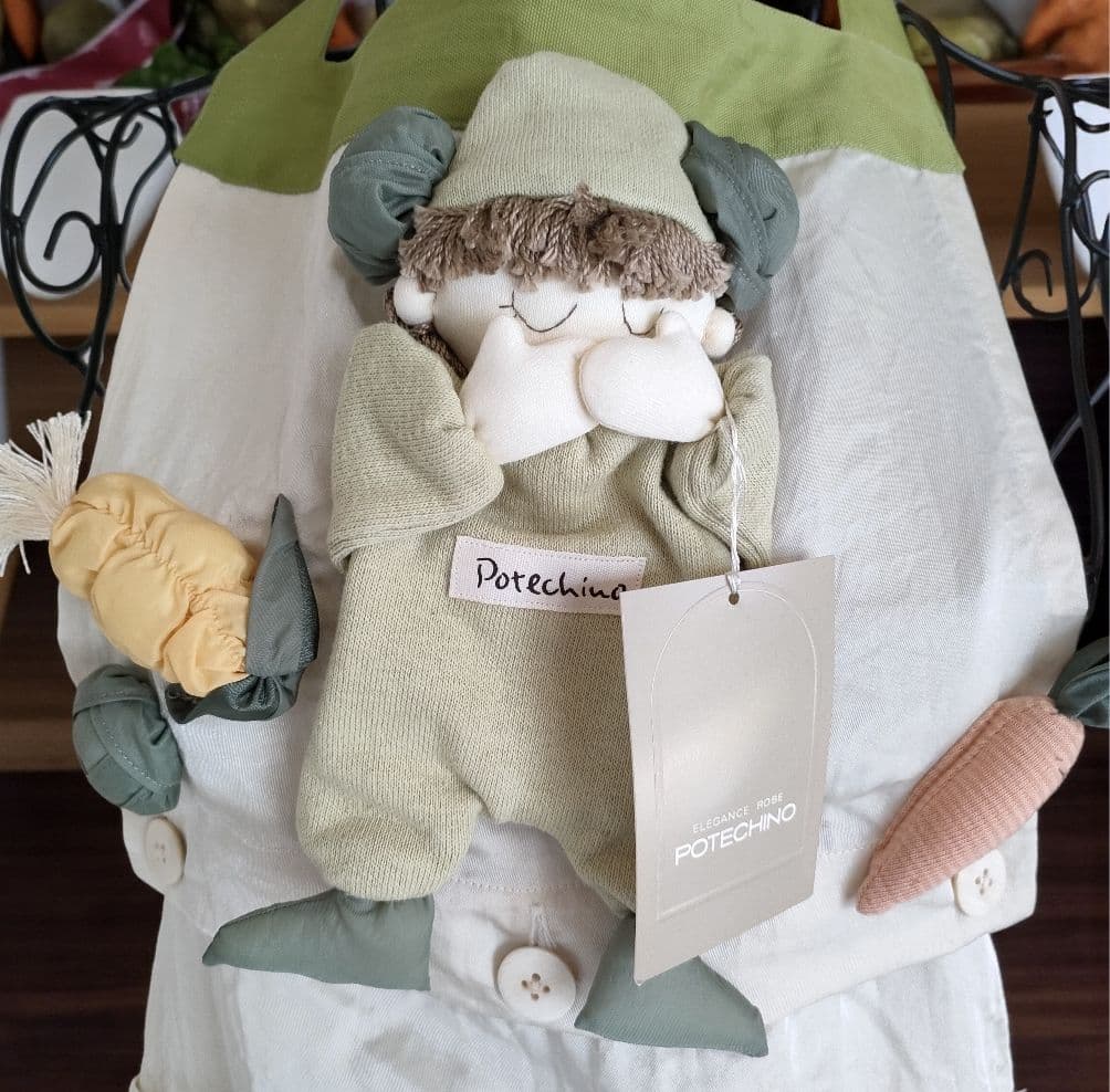 【新品未使用】Potechino さえら エプロン