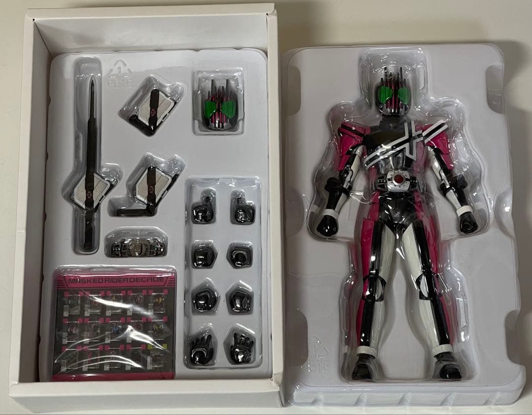 確認の為開封　SHFiguarts 真骨彫　仮面ライダー　ディケイド