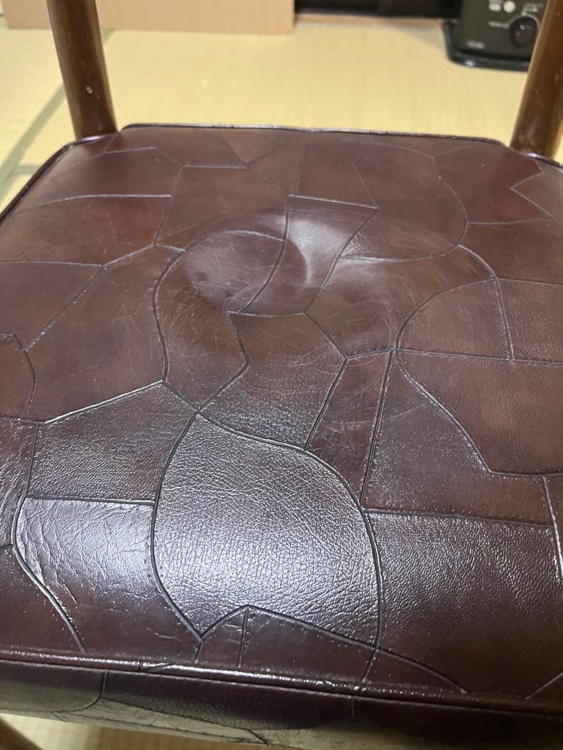 アンティークチェア　革