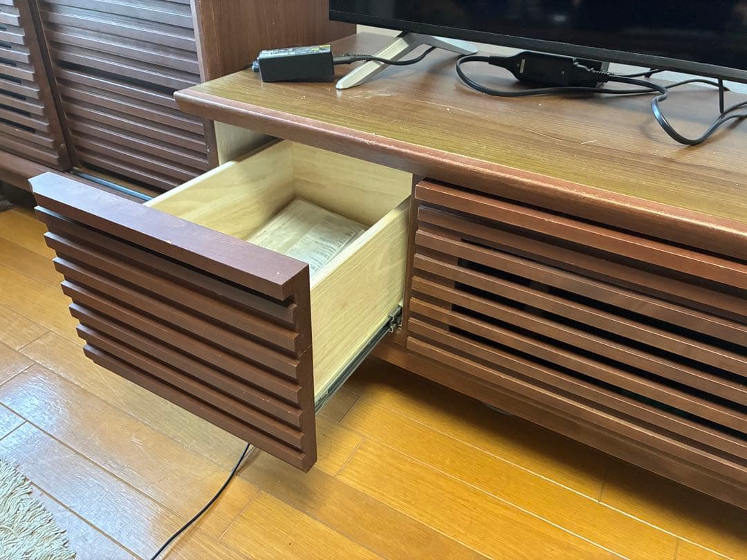 ☆スズキ☆木製テレビ台 ローボード　北欧　180cm ウォールナット