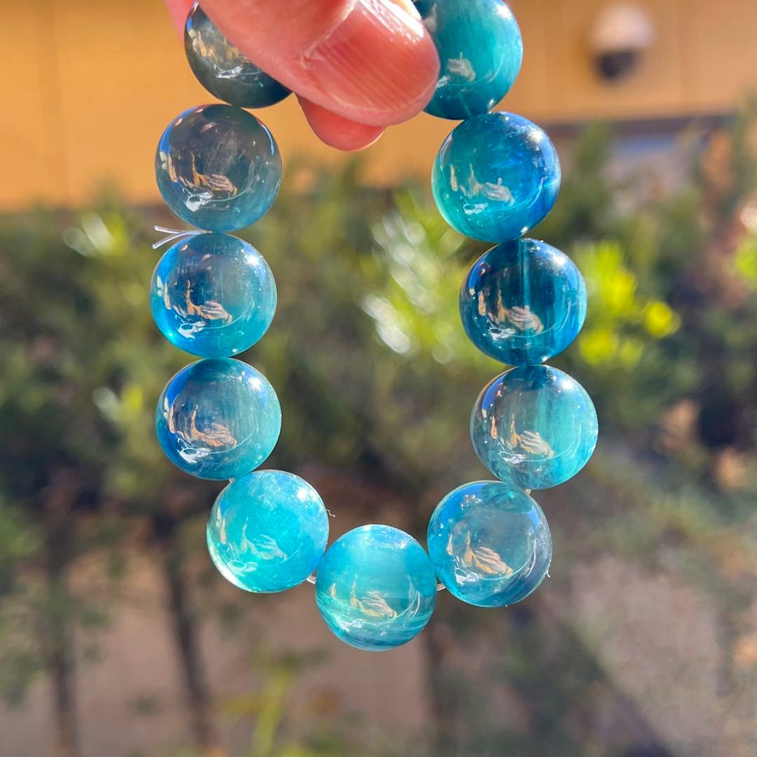 収蔵品　大玉　グリーンカイヤナイトブレスレット　2