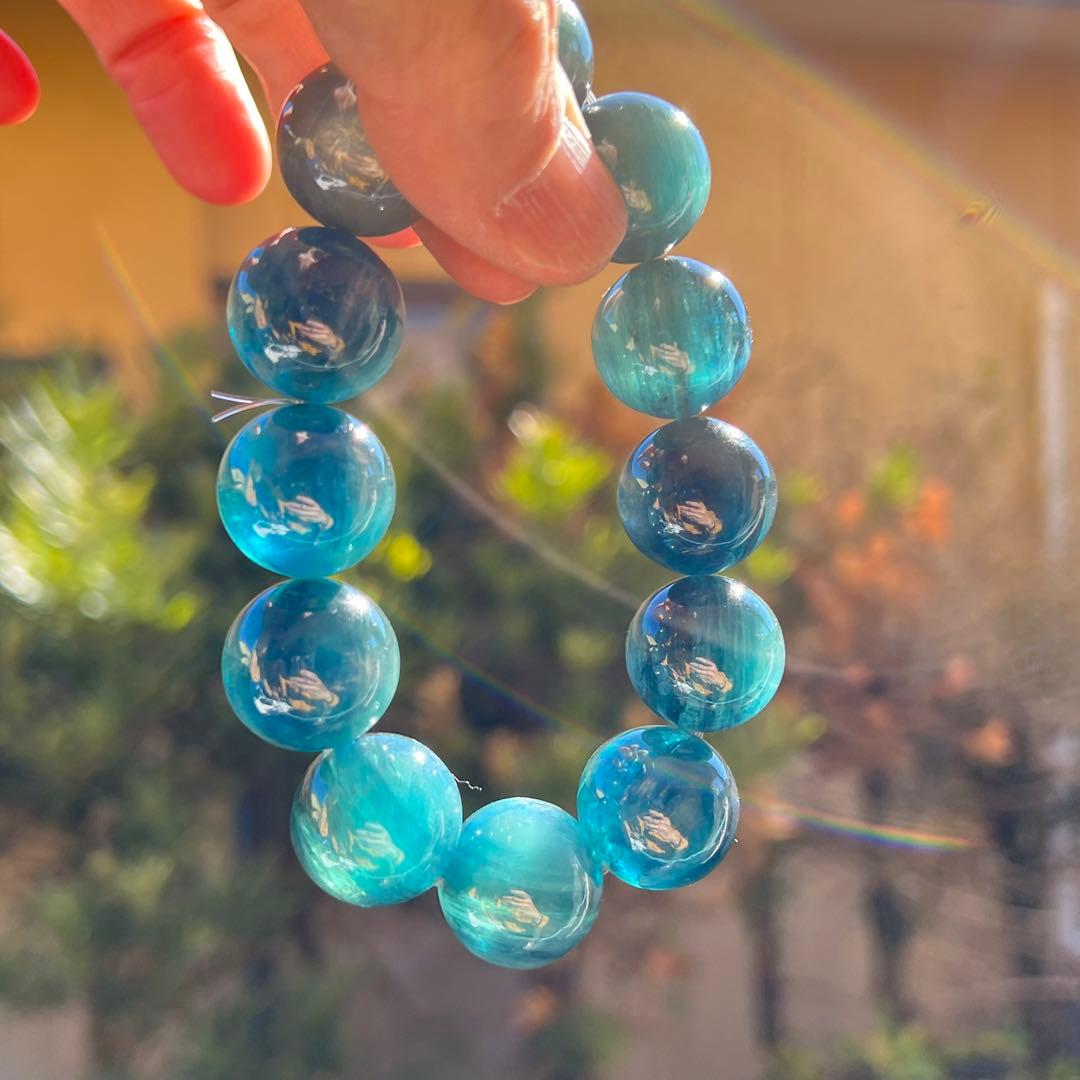 収蔵品　大玉　グリーンカイヤナイトブレスレット　2