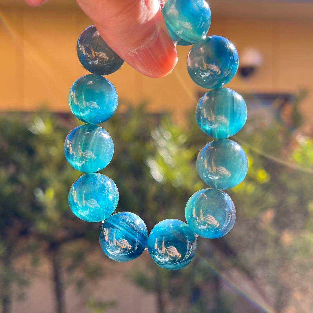 収蔵品　大玉　グリーンカイヤナイトブレスレット　2