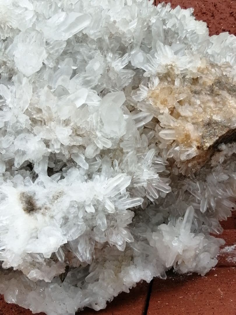 水晶クラスター8.1kg ーtot32