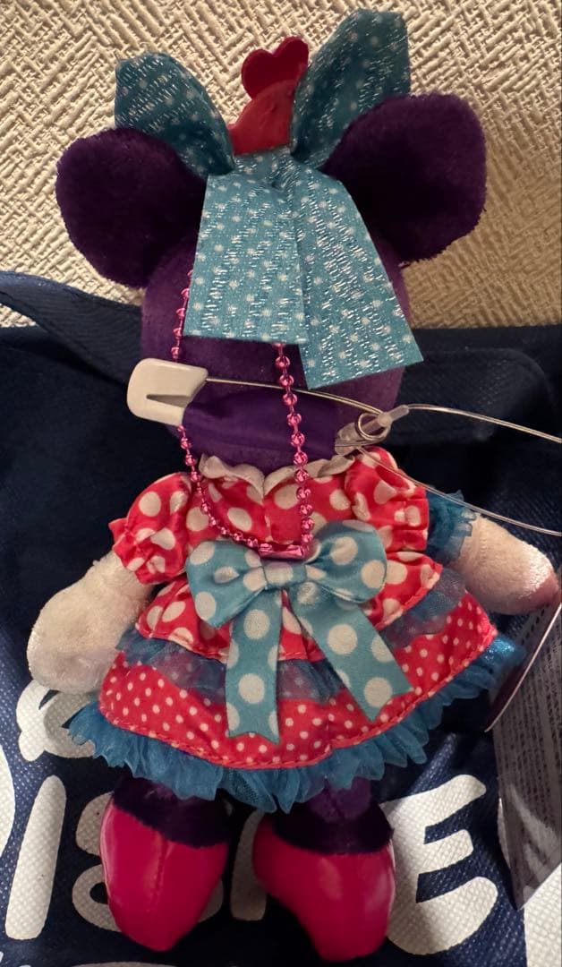 お顔厳選！新品タグ付き ミニー ぬいぐるみバッジ ミニパル ファン